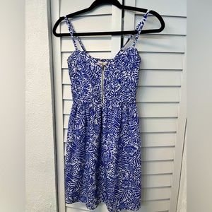Small, Roxy blue/white patterned dress. Small shoulder straps with zip up.